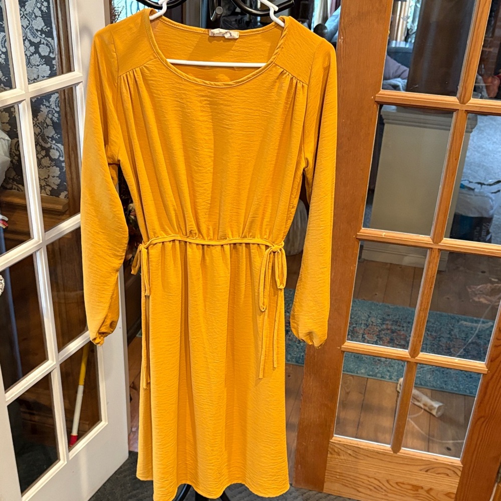 Elegant Yellow Long Sleeve Dress